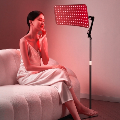 Floor therapy lamp